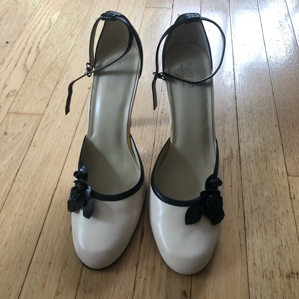 Vintage Guess by Marciano bone & black heels